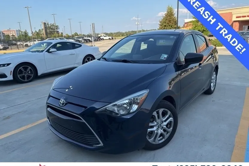 2018 Toyota Yaris iA photo 1