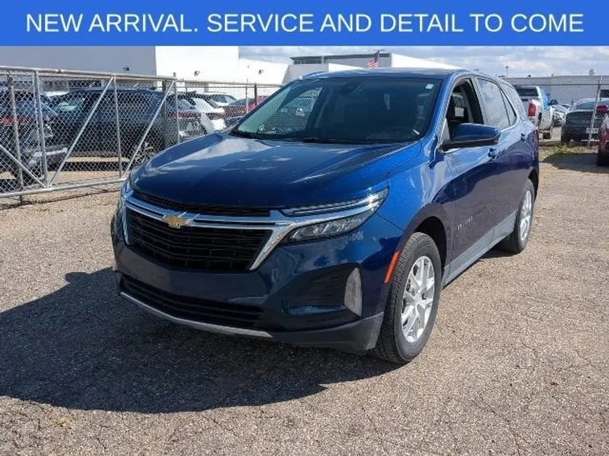 2023 Chevrolet Equinox LT photo 1