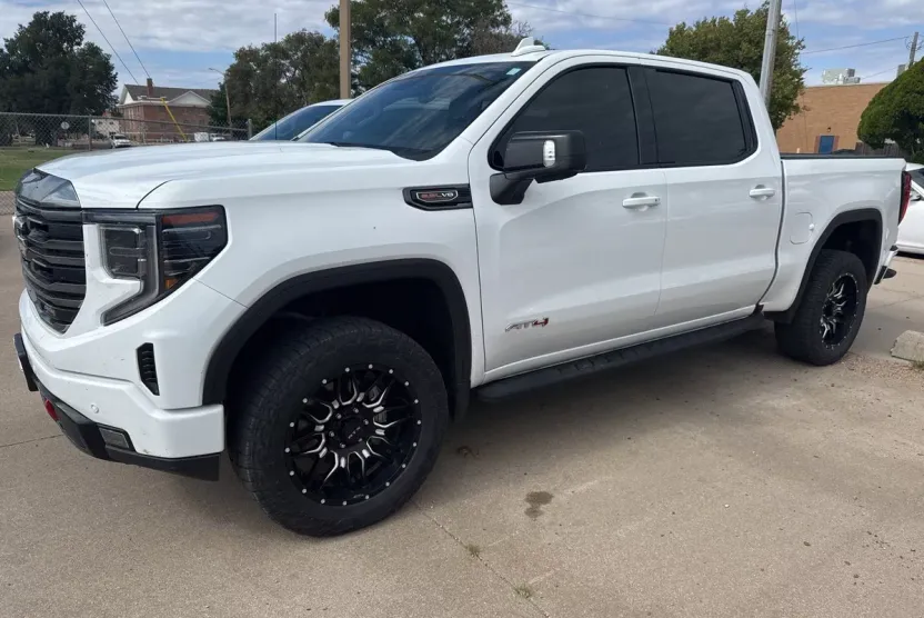 2023 Gmc Sierra 1500 AT4 photo 1