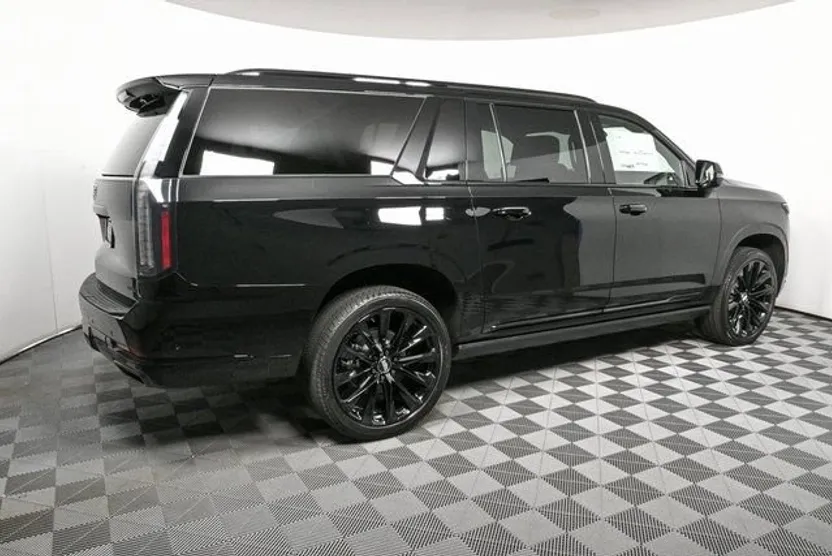 2025 Cadillac Escalade ESV Sport Platinum photo 1