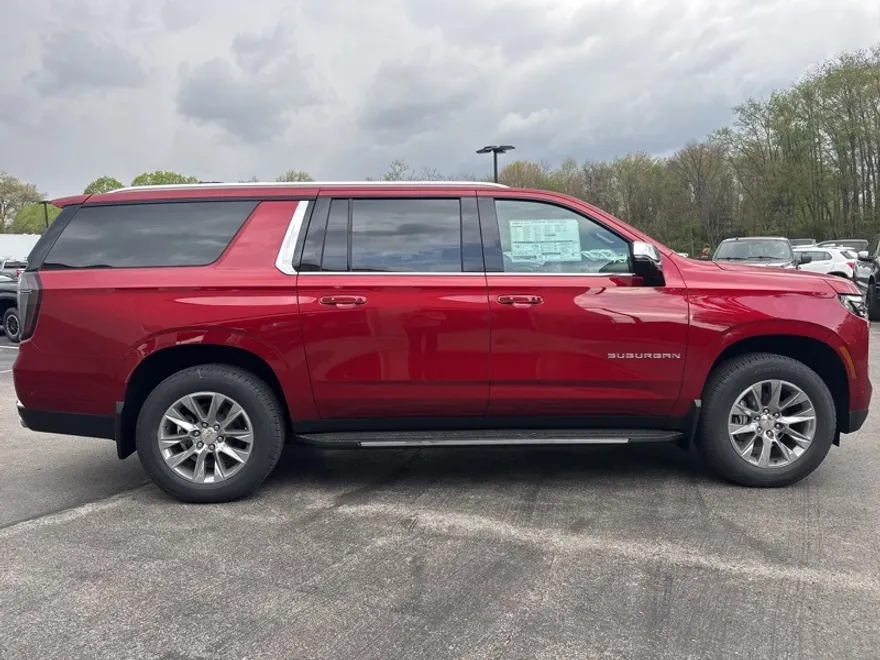 2025 Chevrolet Suburban Premier photo 1