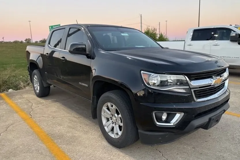 2016 Chevrolet Colorado LT photo 1