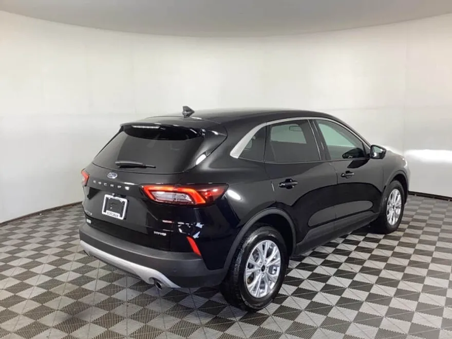 2023 Ford Escape Active photo 1
