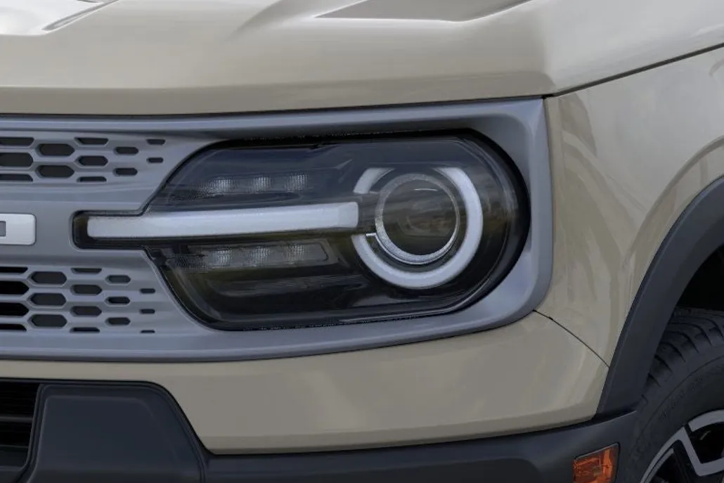 2025 Ford Bronco Sport Outer Banks photo 1