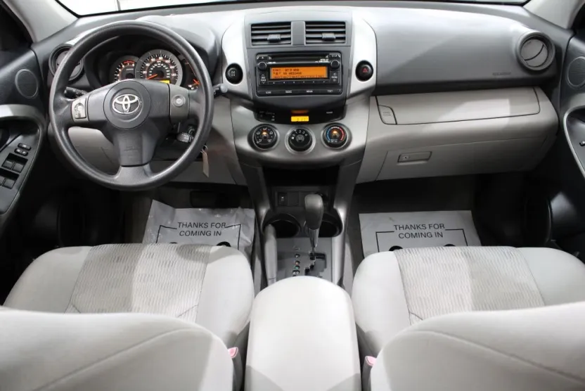 2012 Toyota RAV4 Base photo 1