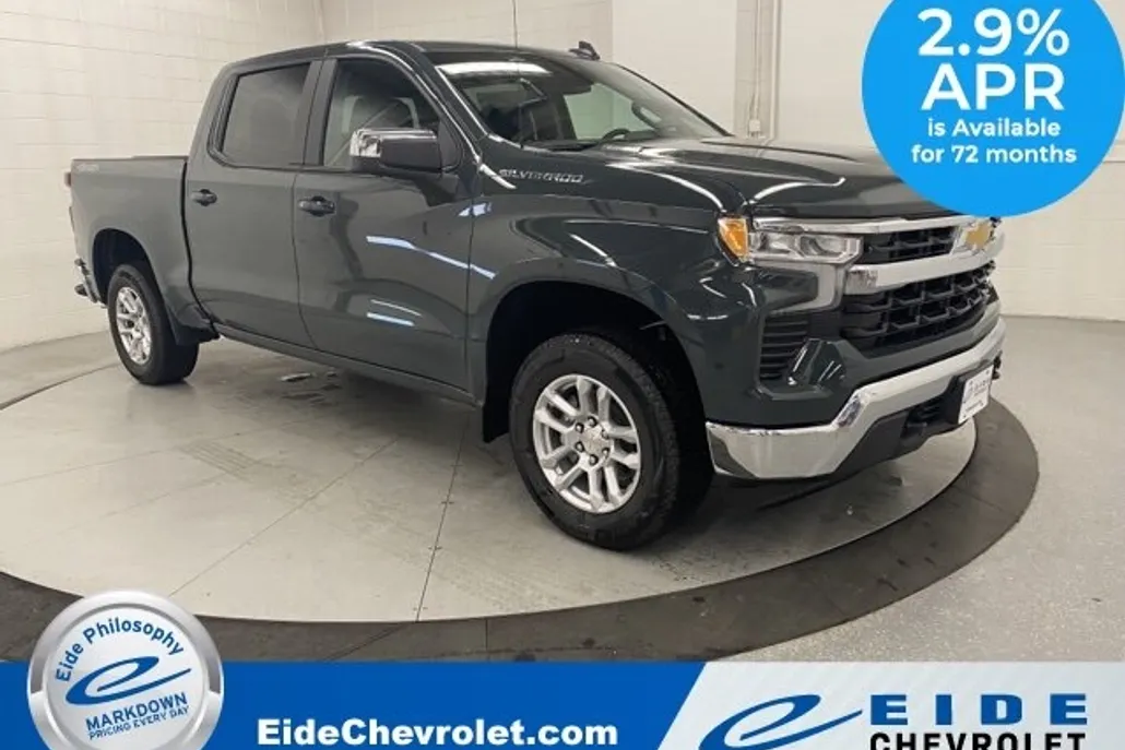 2025 Chevrolet Silverado 1500 LT photo 1