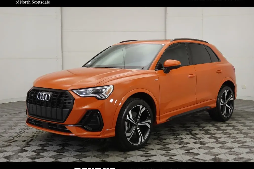 2024 Audi Q3 S line Premium Plus photo 1