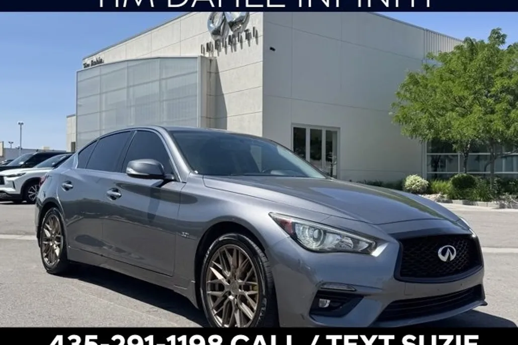 2018 Infiniti Q50 3.0t LUXE photo 1