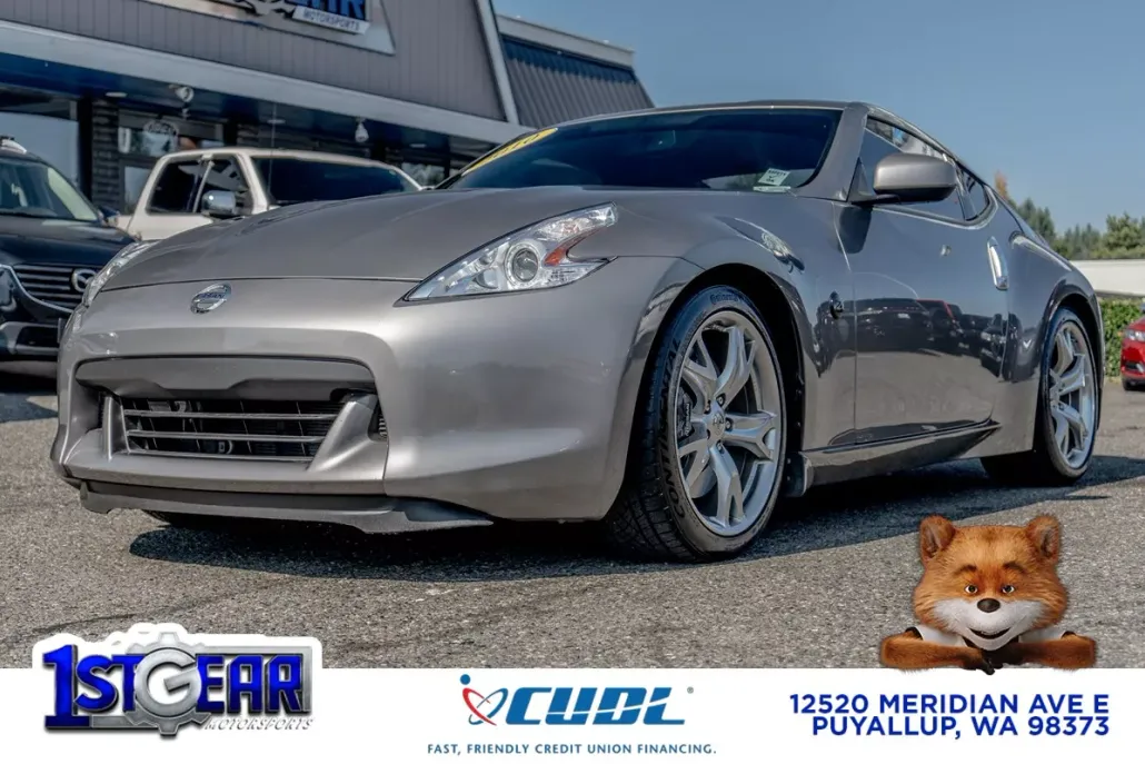 2010 Nissan 370Z Touring photo 1