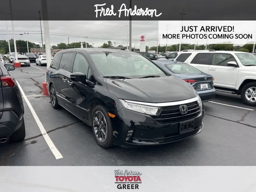 2022 Honda Odyssey Elite photo 1