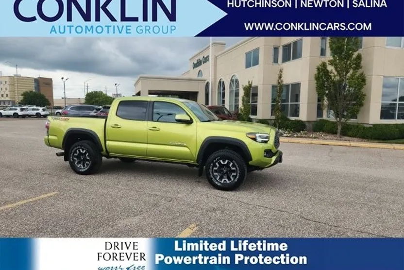 2023 Toyota Tacoma TRD Sport photo 1