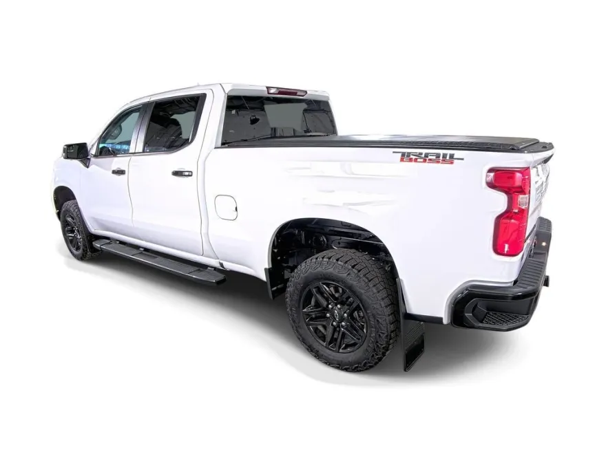 2024 Chevrolet Silverado 1500 Custom Trail Boss photo 1