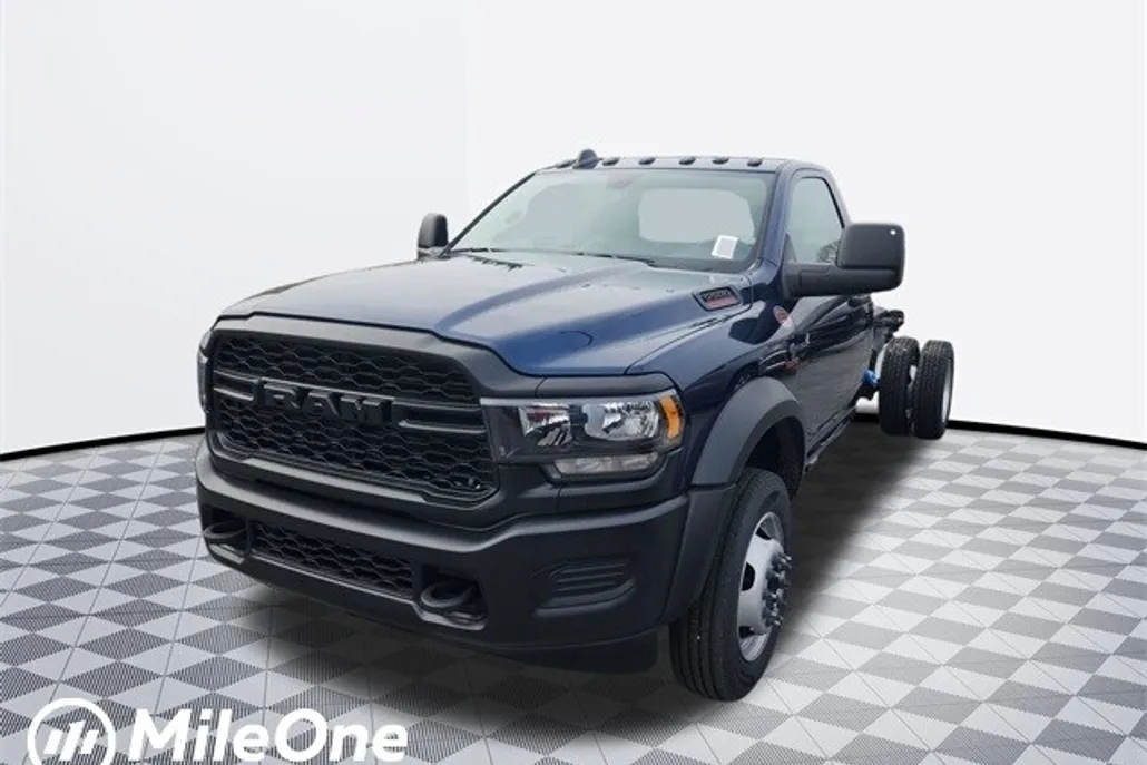 2024 Ram 5500 Tradesman SLT photo 1