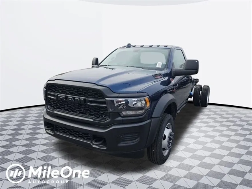 2024 Ram 5500 Tradesman SLT photo 1