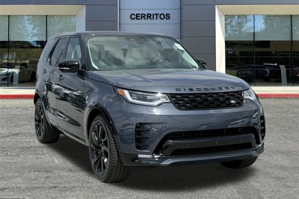 2025 Land Rover Discovery SE photo 1