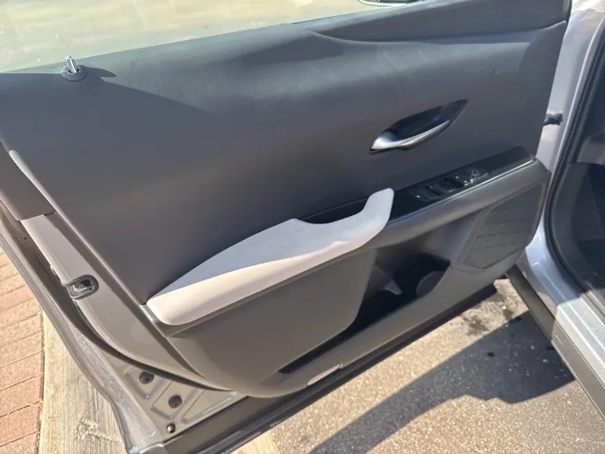 2025 Lexus UX Premium photo 23