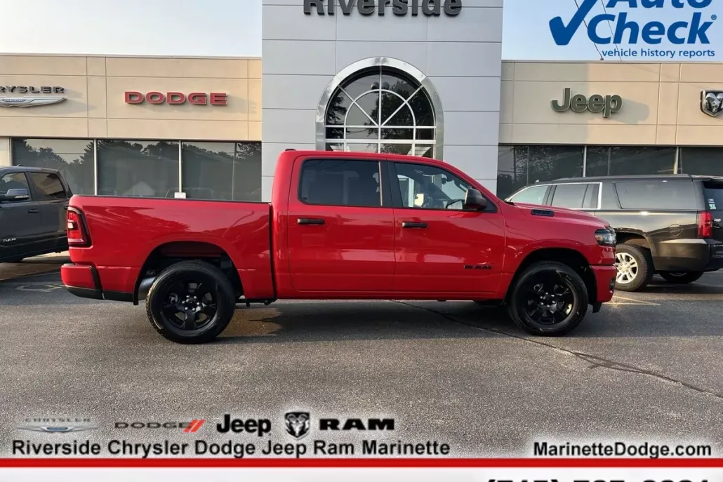 2025 Ram 1500 Tradesman photo 1