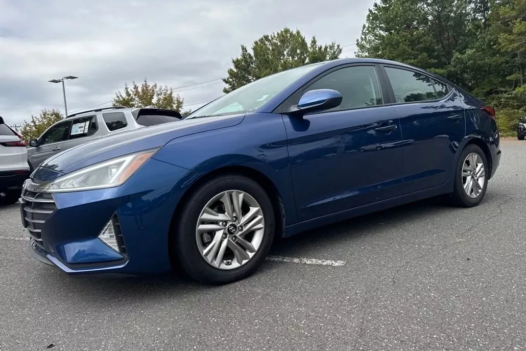 2019 Hyundai Elantra Value Edition photo 1