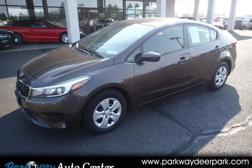 2018 Kia Forte LX photo 1