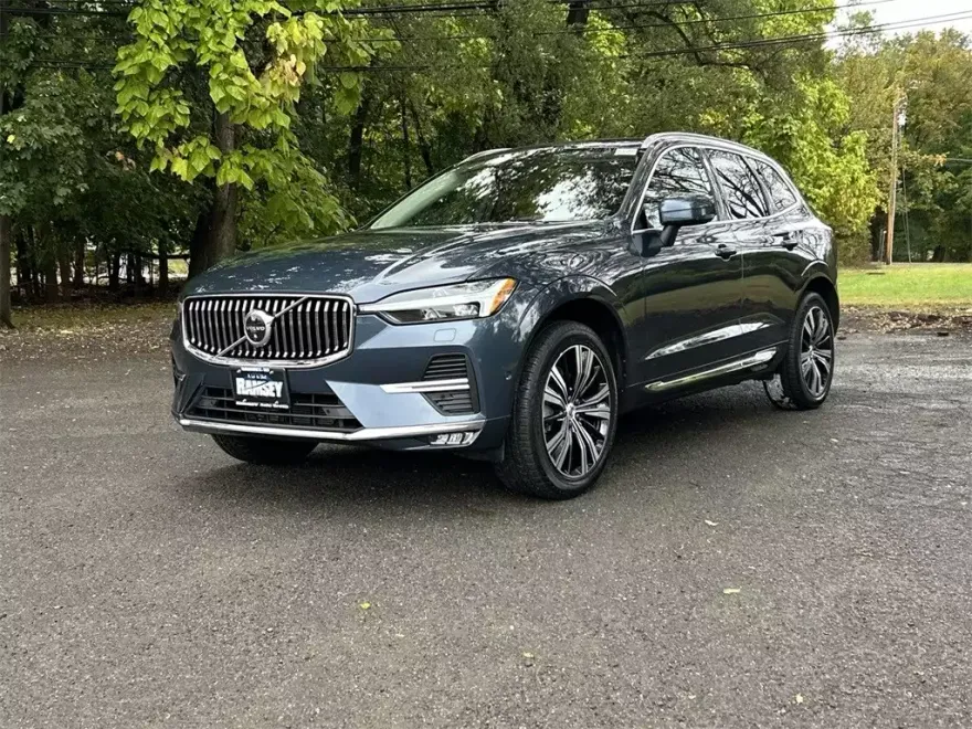 2022 Volvo XC60 Inscription photo 1