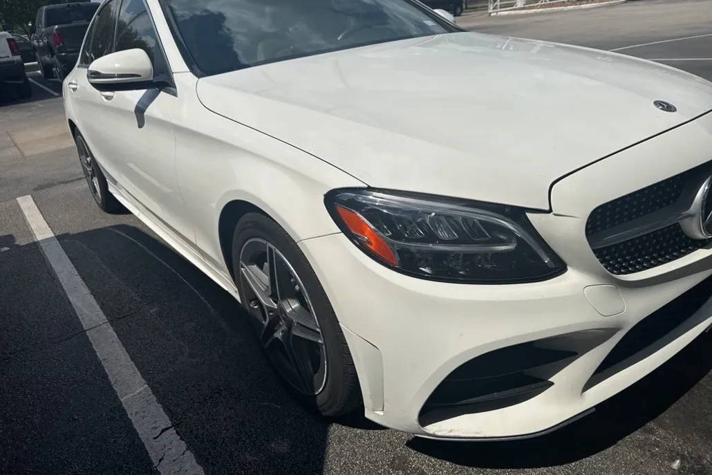 2019 Mercedes Benz C 300 photo 1