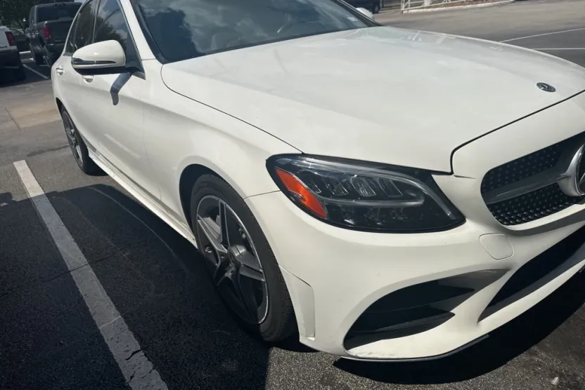 2019 Mercedes Benz C 300 photo 1