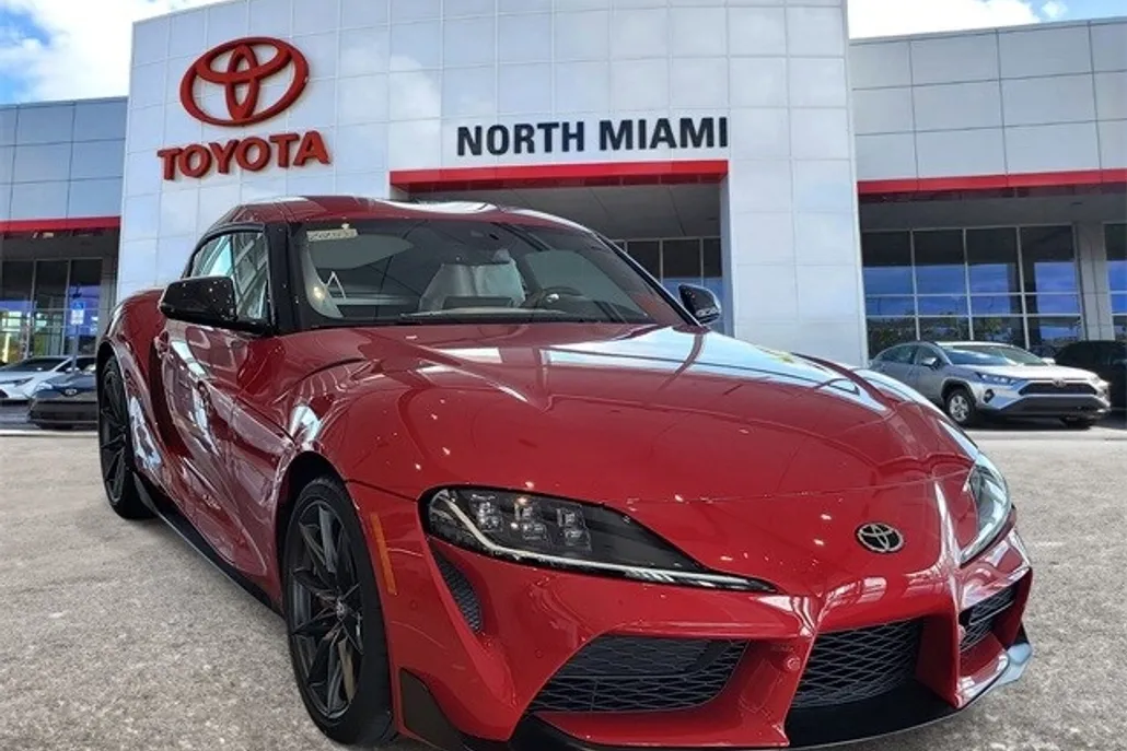 2026 Toyota Supra 3.0 Premium photo 1