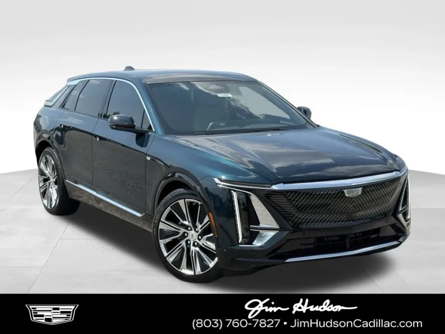 2025 Cadillac Lyriq Luxury photo 1
