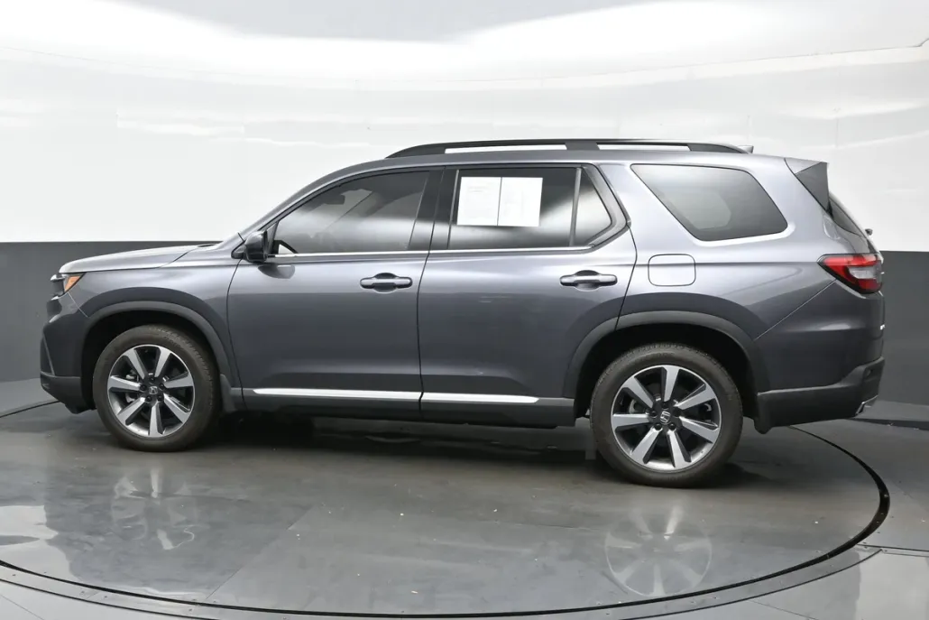 2023 Honda Pilot Elite photo 1
