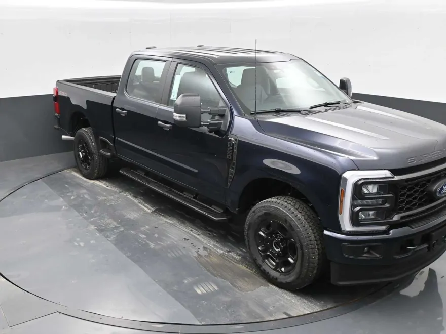2025 Ford F-250 XL photo 1