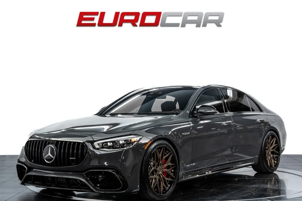 2025 Mercedes Benz S AMG 63 E PERFORMANCE photo 1