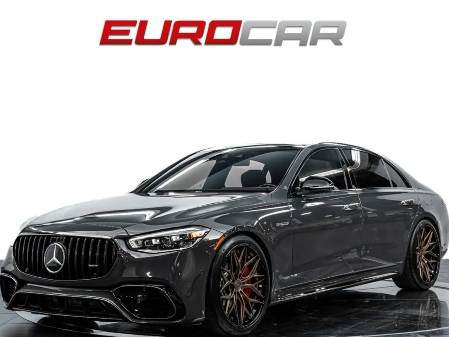 2025 Mercedes Benz S AMG 63 E PERFORMANCE photo 1