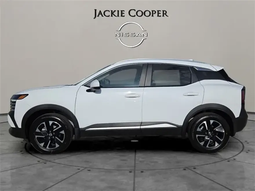 2025 Nissan Kicks SV photo 1