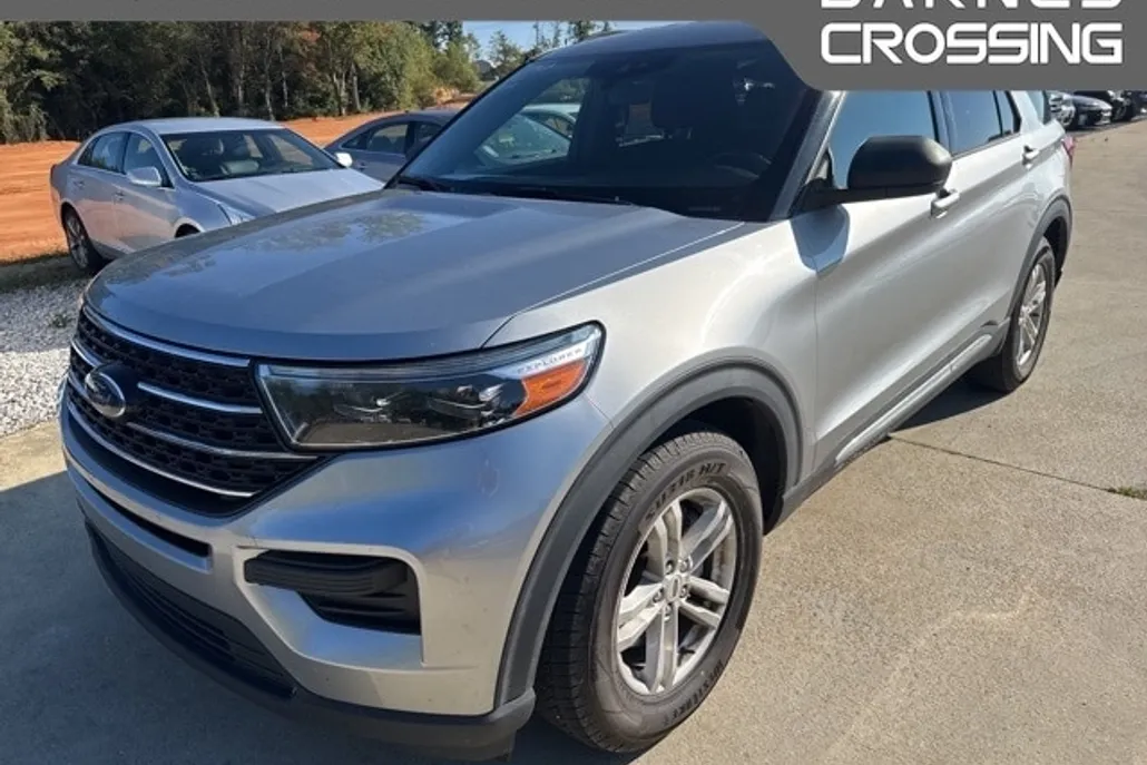 2020 Ford Explorer XLT photo 1
