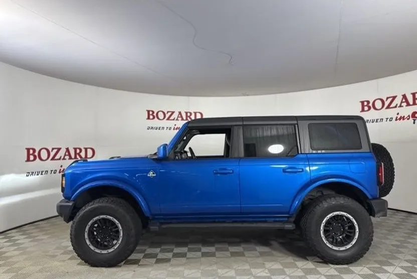 2022 Ford Bronco Outer Banks photo 1