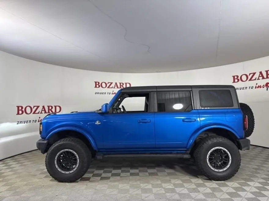2022 Ford Bronco Outer Banks photo 1