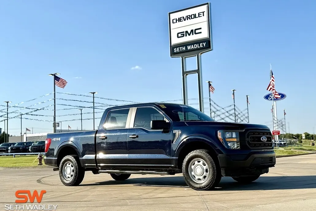 2023 Ford F-150 XL photo 1