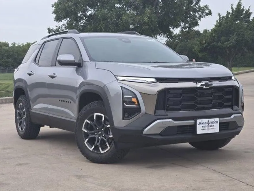 2026 Chevrolet Equinox ACTIV photo 1