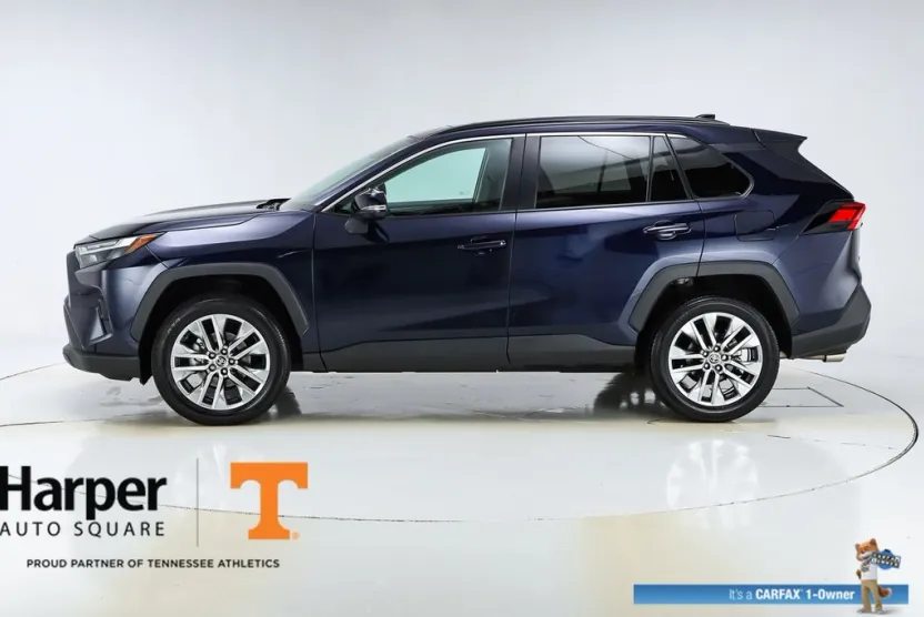 2023 Toyota RAV4 XLE Premium photo 1