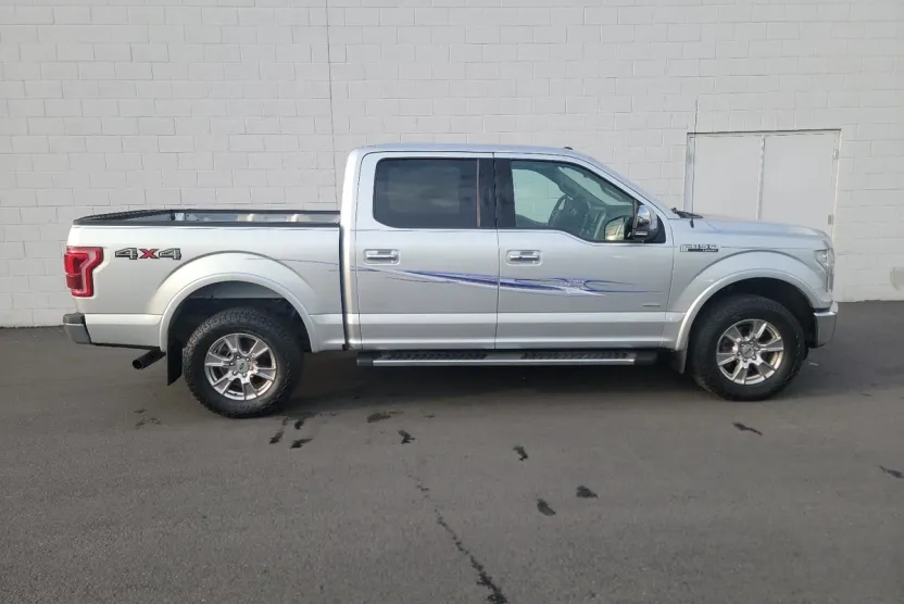 2015 Ford F-150 Lariat photo 1