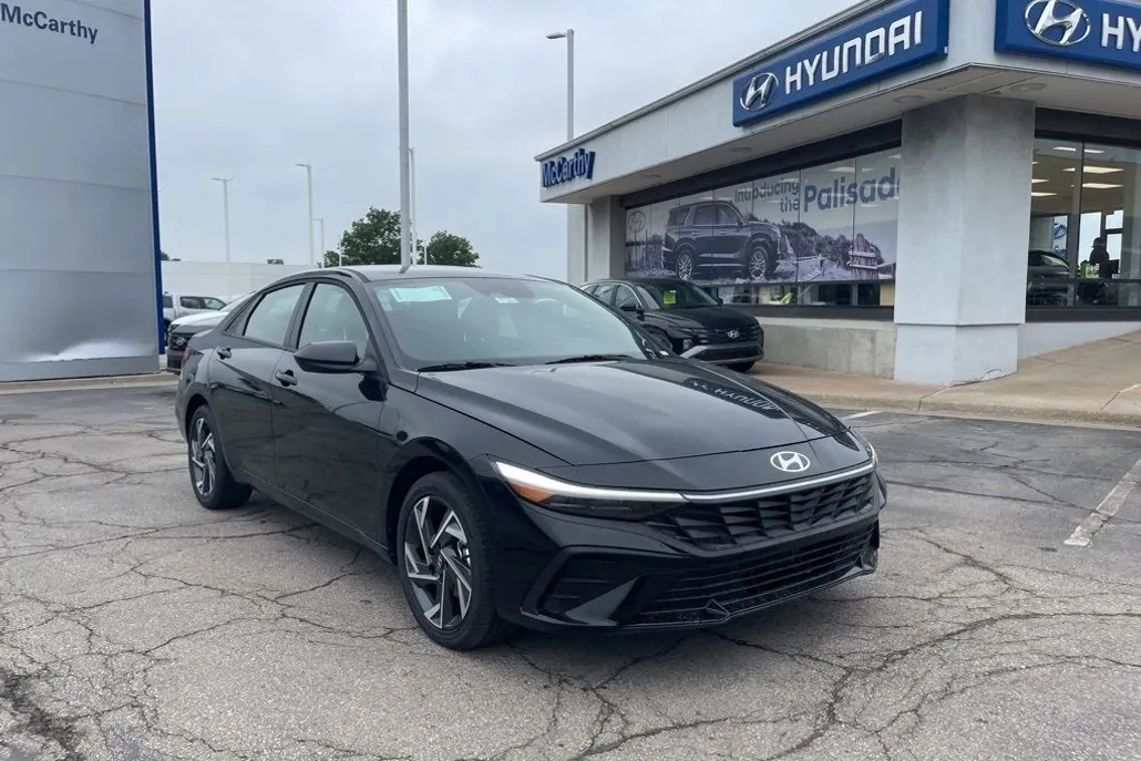 2025 Hyundai Elantra Hybrid SEL Sport photo 1