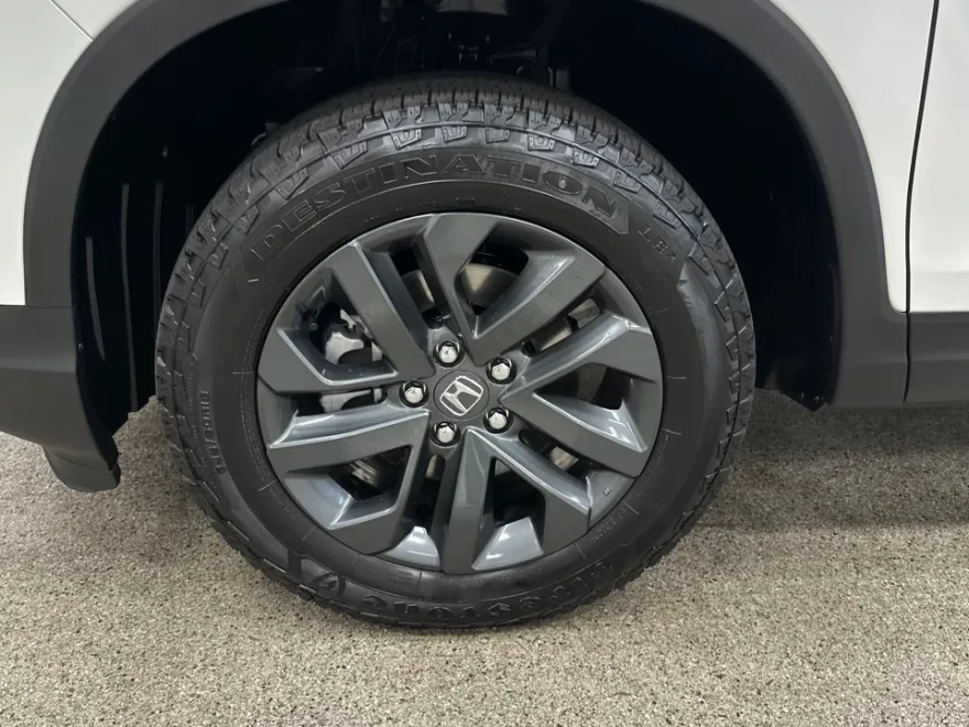 2024 Honda Ridgeline Sport photo 1