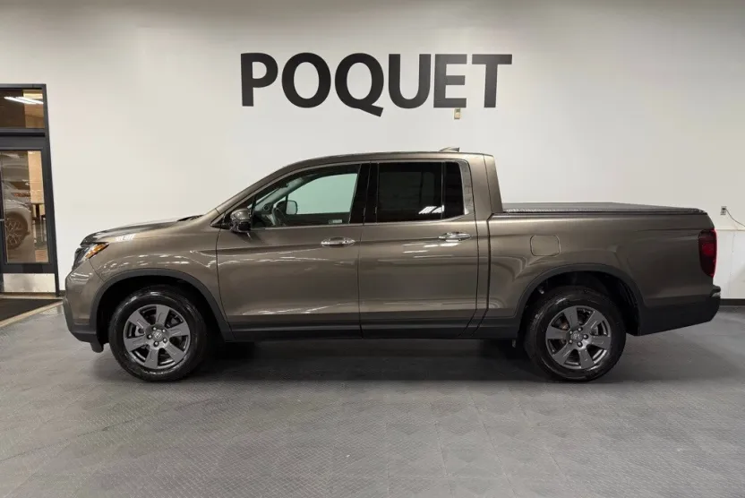 2020 Honda Ridgeline RTL-E photo 1