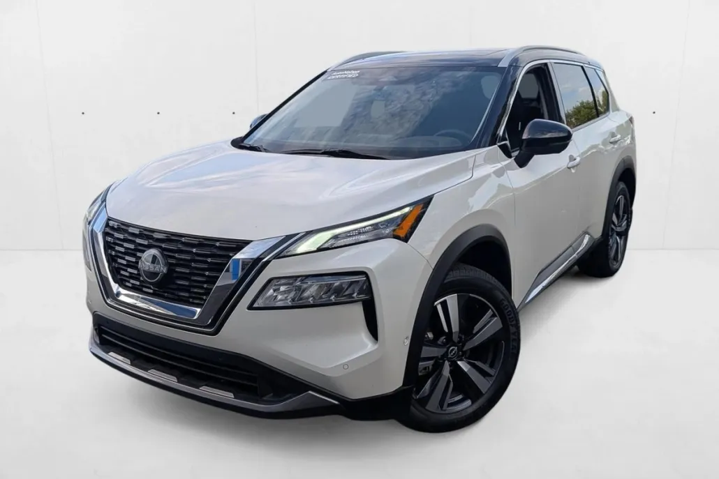 2023 Nissan Rogue SL photo 1