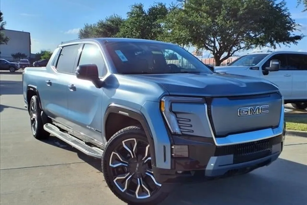 2025 Gmc Sierra EV Denali photo 1