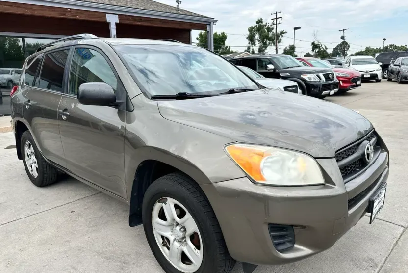 2010 Toyota RAV4 Base photo 1