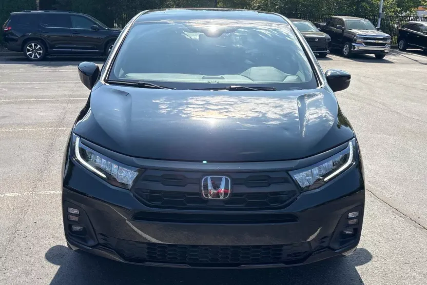 2025 Honda Odyssey photo 1