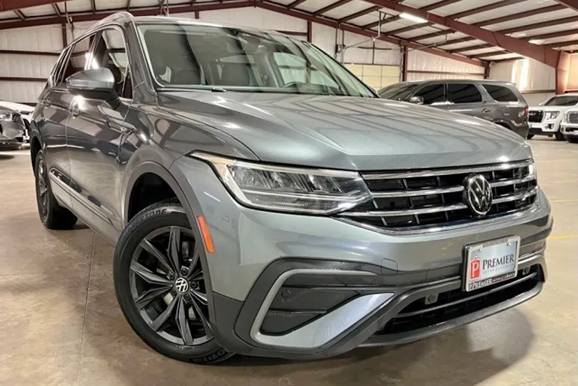 2024 Volkswagen Tiguan SE Wolfsburg Edition photo 1