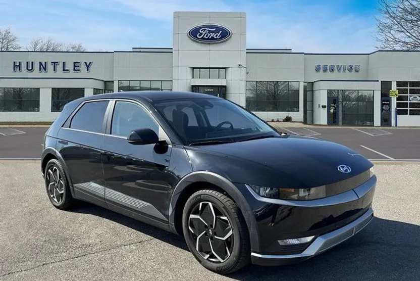 2023 Hyundai Ioniq 5 SE photo 1