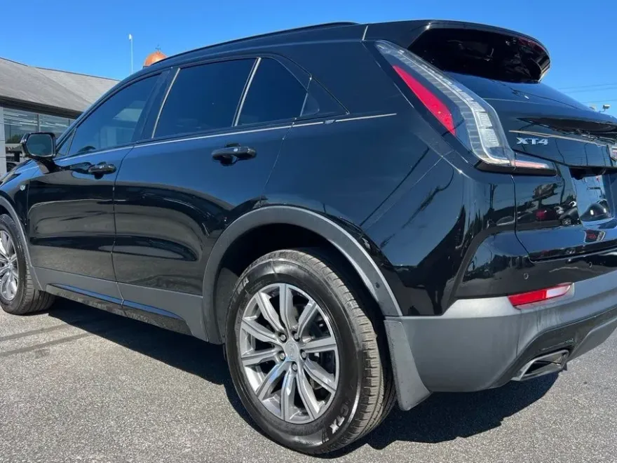 2019 Cadillac XT4 Sport photo 1